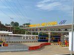gerbang-tol-limo-utama-di-sawangan-depok-jawa-barat.jpg