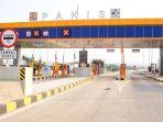 gerbang-tol-pakis.jpg
