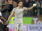 gianluigi-buffon-abuabu_20141211_222211.jpg