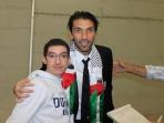 gianluigi-buffon-pakai-syal-bendera-palestina_20160909_142925.jpg