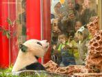 giant-panda_tsb.jpg<pf>tsb_wartawan-kopdar.jpg