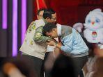Gibran Dituduh Melecehkan Mahfud, Nusron Wahid: Kalau Melecehkan Masa Cium Tangan Sih