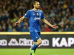 giorgio-chiellini-biruuuuu_20170408_040346.jpg