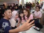 gisel-dan-gempi-buka-toko-kue-gempikoe-surabaya-di-jl-tunjungan_20190428_183228.jpg