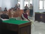 giyarso-pembunuh-jaya-pratama-dituntut-20-tahun-penjara_20161004_161429.jpg