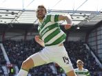 glasgow-celtic-stuart-armstrong_20170402_211637.jpg
