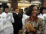 gloria-di-antara-anggota-paskibraka-di-istana-merdeka_20160817_115741.jpg