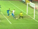 gol-erwin-ramdani-yang-membuat-persib-menang-tipis.jpg