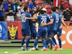 gol-perdana-timnas-thailand_20211229_195827.jpg