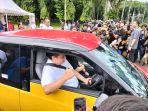 golkar-airlangga-hartarto-semobil-bersama-puan-nih3.jpg