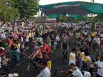 gowes-pesona-nusantara-di-karanganyar-diikuti-sekitar-3000-peserta_20171112_185247.jpg