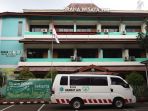 graha-wisata-tmii-tampung-56-pasien-covid-19_20220217_183129.jpg