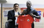 greg-nwokolo-kembali-ke-persija_20141205_192446.jpg
