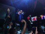 grup-band-nidji-hibur-funsnya-di-babyface-club-and-karaoke_20171220_140817.jpg