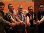 grup-musik-rock-kawakan-god-bless_20171121_183454.jpg