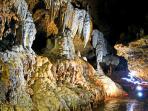 gua-pacitan-museum-prasejarah_20141208_183739.jpg