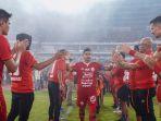 guard-of-honour-pemain-persija-untuk-bambang-pamungkas.jpg