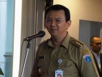 guber-ahok-resmikan-kafe-jakbistro-di-balai-kota_20161020_123315.jpg
