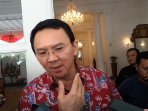 gubernur-ahok-konpers-penghentian-reklamasi-pulau-g_20160701_142948.jpg