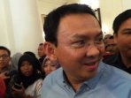 gubernur-ahok-saksikan-film-slank-ngga-ada-matinya_20151006_103834.jpg