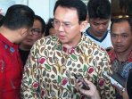 gubernur-ahok-saksikan-film-slank-ngga-ada-matinya_20151006_103859.jpg