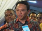 gubernur-ahok-usai-hadiri-pisah-sambut-kapolda-metro-jaya-konper_20160406_103918.jpg