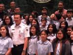 gubernur-ahok_20160608_163658.jpg