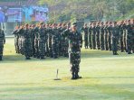 gubernur-akmil-mayjen-tni-hartomo-pimpin-apel-satgastar_20160725_163947.jpg