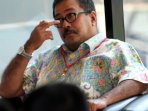 gubernur-banten-rano-karno-penuhi-panggilan-kpk_20160107_172637.jpg