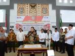 gubernur-bengkulu-ridwan-mukti_20160921_221848.jpg