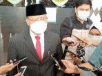 gubernur-bengkulu-rohidin-mersyah-saat-diwawancarai.jpg