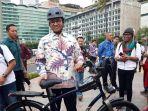 gubernur-dki-jakarta-anies-baswedan-di-depan-grand-hyatt.jpg