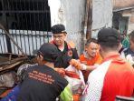 gubernur-dki-jakarta-anies-baswedan-saat-mengikuti-kerja-bakti.jpg