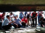 gubernur-dki-jakarta-djarot-saiful-hidayat-mengecek-kondisi-kolong-tol_20170630_130341.jpg