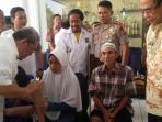gubernur-jabar-dan-kaki-palsu_20160420_210425.jpg