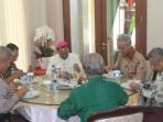 gubernur-jateng-ganjar-pranow_20171227_061011.jpg