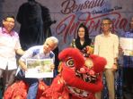 gubernur-jateng-ganjar-pranowo-dan-majalah-travel-guide-tribun-jateng_20171113_163122.jpg