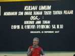 gubernur-jateng-ganjar-pranowo-kasih-kuliah-umum_20171116_114554.jpg