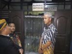 gubernur-jateng-ganjar-pranowo-saat-berziarah-ke-mak_20170829_140300.jpg