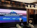 gubernur-jawa-barat-ridwan-kamil-saat-menghadiri-rapat-kerja-nasional.jpg