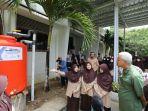 Ganjar Bakal Adaptasi Instalasi Pemanen Air Hujan yang Digagas Kagama di Jawa Tengah