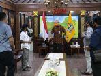 gubernur-jawa-tengah-ganjar-pranowo-saat-menerima-kedatangan-sejuml.jpg