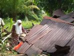 gubuk-warga-diamuk-gajah-liar_20180322_093224.jpg