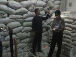 gudang-beras-oplosan_20170726_074104.jpg