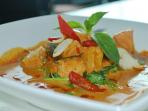 gulai-salmon-rasa-kari-the-square-restaurant-hotel-novotel-lampung_20160304_190936.jpg