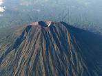 gunung-agung-difoto-dari-udara.jpg