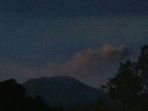 gunung-agung-erupsi-29-mei_20180529_071500.jpg