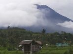 gunung-agung-kamis-12-januari-2018_20180112_111135.jpg