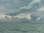 gunung-anak-krakatau-terpantau-dari-kri-torani-860.jpg
