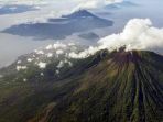 gunung-gamalama-di-ternate-maluku-utara_20180921_144946.jpg